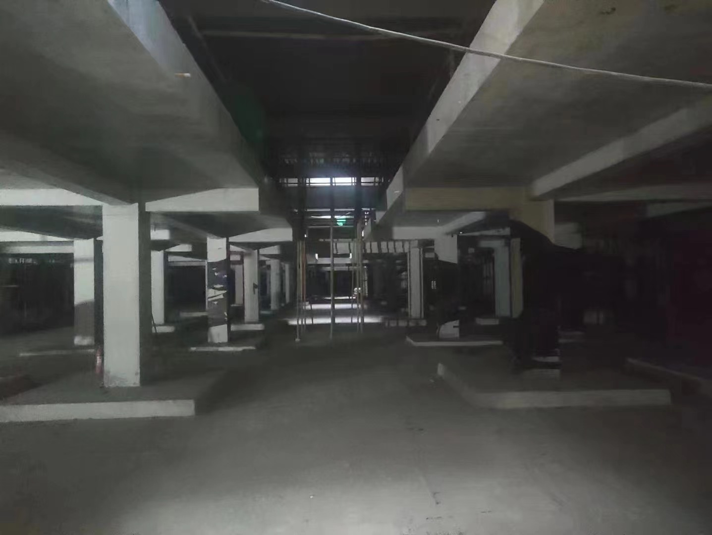 哈密山东又一个上海博普LOFT车库拔地而起